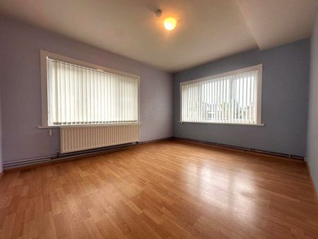 Appartement met twee slaapkamers en garage op rustige ligging te Assebroek! - Photo 2