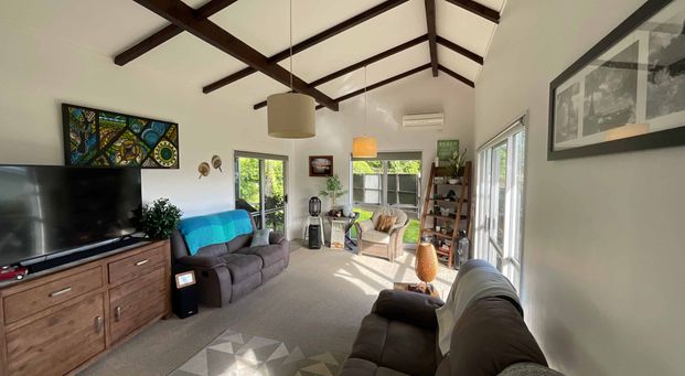 TIDY AND INVITING THREE BEDROOM HOME - Photo 1