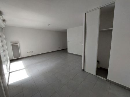 location Appartement T1 DE 38.2m² À CASTELNAU LE LEZ - Photo 2