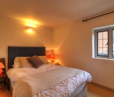 Rother Street, Stratford-Upon-Avon - Photo 4