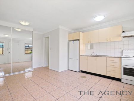 Studio Styled Granny Flat In The Heart of Marrickville! - Photo 2