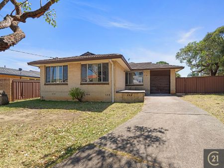 3-Bedroom Home in a Quiet, Family-Friendly Street - Photo 2
