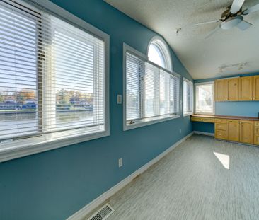 For Lease - 15 Willow Street Unit# 2nd Floor Apartment, Wasaga Beac... - Photo 2