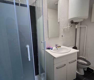 Location Appartement 1 pièce 20m² LA GARDE 83130 - Photo 3