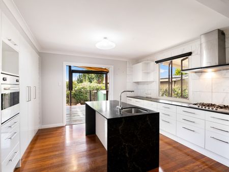 Charming family home in the heart of Wynnum - Photo 5