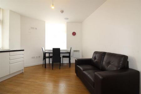 2 Bedroom Apartment To Rent - Photo 2