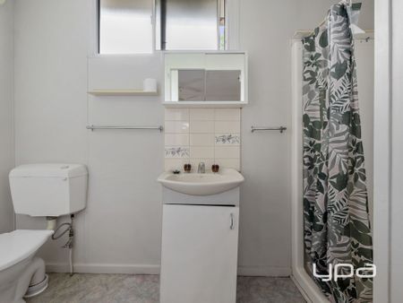 SIX MONTH LEASE AVAILABLE - Photo 2