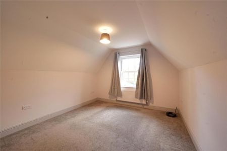 4 bedroom detached house to rent - Photo 5