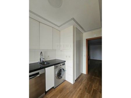 3 room luxury Flat for rent in Alto de Santa Catarina (Cruz Quebrada-Dafundo), Oeiras, Lisbon - Photo 3