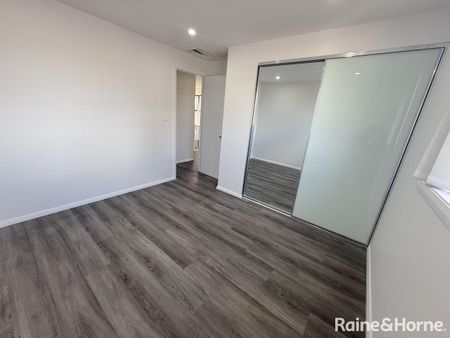 Contemporary Family Home in Prime Austral Location - Photo 4