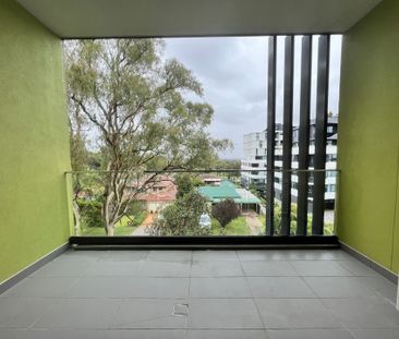 Modern Unit with Quality Finishes - Photo 4