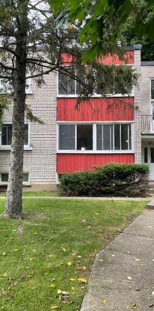 Lachine 2 X 4 et demi, situé sur le boulevard St-Joseph - Photo 1
