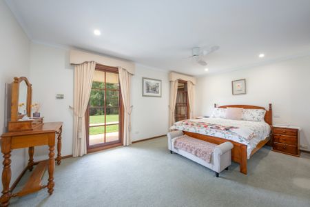 A Private Macedon Retreat with Stunning Water Views - Photo 5