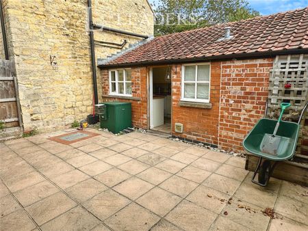 2 bedroom house to rent High Street, Fulbeck, Grantham, NG32 - Photo 4