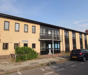 1 bedroom block of apartments to rent - Photo 6