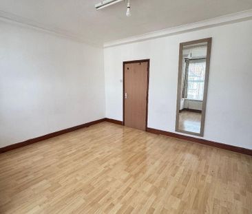 4 bedroom semi-detached house to rent - Photo 4