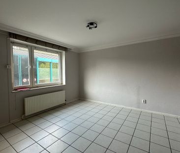 Geräumige 4-Zimmer-Wohnung in zentraler Lage - Photo 1