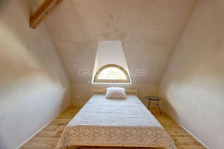 Wyjątkowe, klimatyczne mieszkanie na poddaszu - Zdjęcie 3