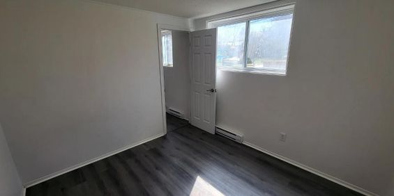 19 Rue De Matapédia (Gatineau) Super 3 1/2 Chauffé Et éclaire - Photo 3