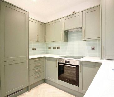 3 bedroom end of terrace house to rent - Photo 5