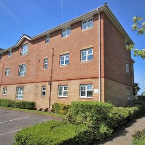 Hampton Court Way, Widnes, WA8 - Photo 3