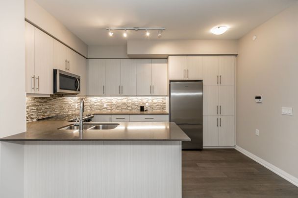 For Lease - 65 Oneida Crescent Unit# 603, Richmond Hill, Ontario - Photo 1