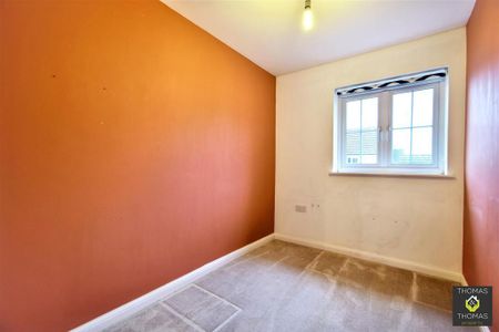 3 bedroom semi-detached house to rent - Photo 3