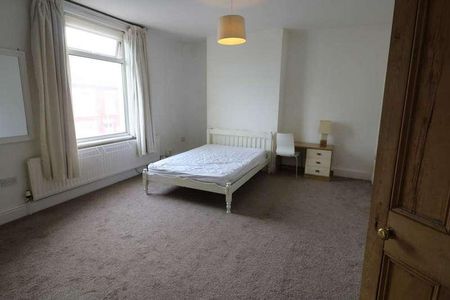 Grant Avenue, Liverpool, Merseyside, L15 - Photo 2