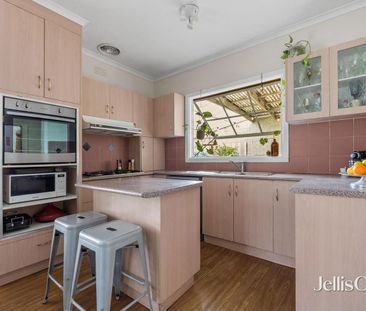 Four Bedroom Home in Newport - Photo 6
