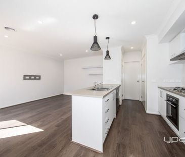 Perfect Location - Photo 6