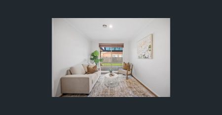 Beautiful Family Home in Berwick - Photo 2