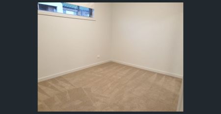 MODERN TWO BEDROOM TOWNHOUSE IN CONVENIENT LOCATION - Photo 3