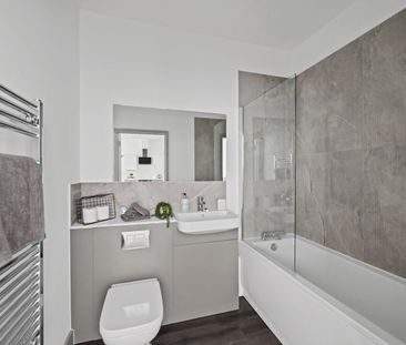 Guild House, Peterborough, Oundle Road - Photo 1