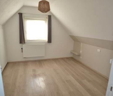 Woning met 2 slpk, bureau en garage - Foto 2