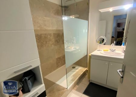Location Appartement 2 pièces 49m² ISTRES 13800 - Photo 4
