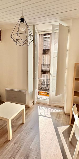 Location Appartement 1 pièce 33m² - Photo 1