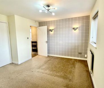 4 bedroom detached house to rent - Photo 6