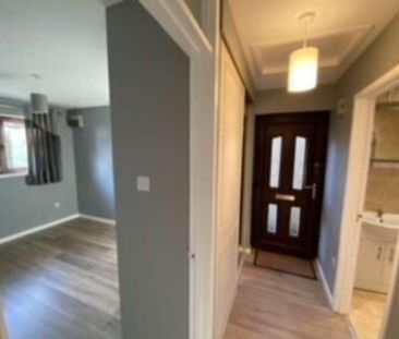 Bay View Close, Skewen, Neath, SA10 - Photo 2