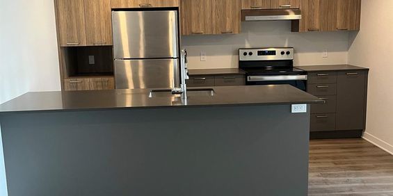 2 CH - 1 SDB - Terrebonne - $2,055 /mo - Photo 3