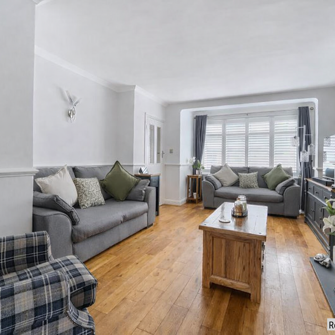 3 bedroom semi-detached house to rent - Photo 1