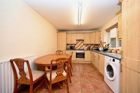 Room Rental 2 34C Edinburgh Street, Belfast, BT9 7DS - Photo 3