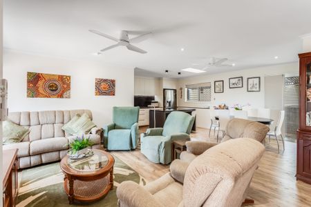 Easy Living on Olivia Drive - Photo 3