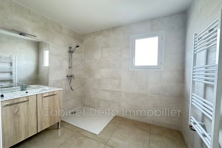 Location Appartement 3 pièces 69m² LA GARDE 83130 - Photo 4
