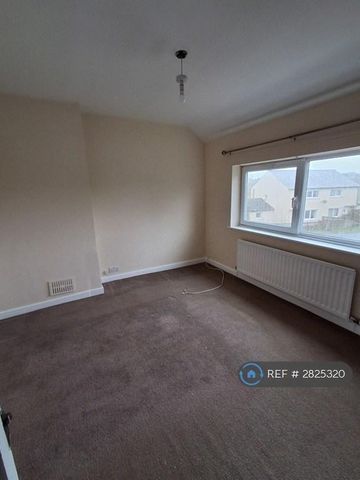 5 bedroom semi-detached house to rent - Photo 4