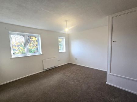 1 bedroom end of terrace house to rent - Photo 2