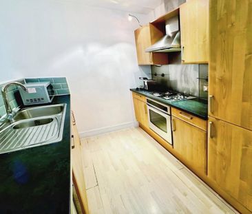 2 bedroom flat to rent - Photo 4