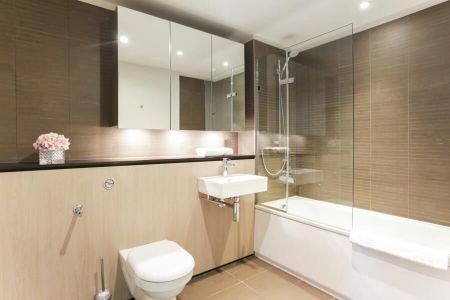 3 Bedroom Flat To Let - Photo 2