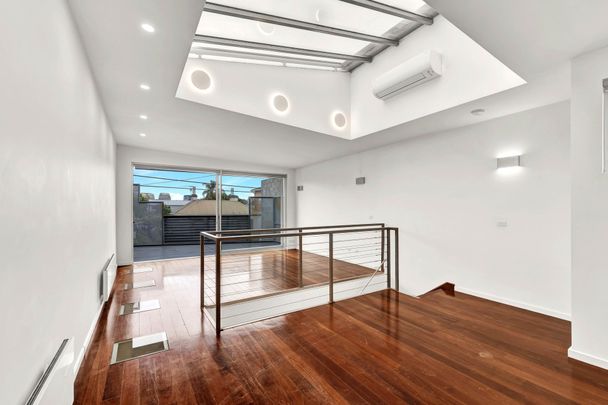 Private and Spacious South Yarra Townhouse - Photo 1