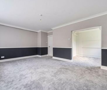 2 bedroom maisonette to rent - Photo 2