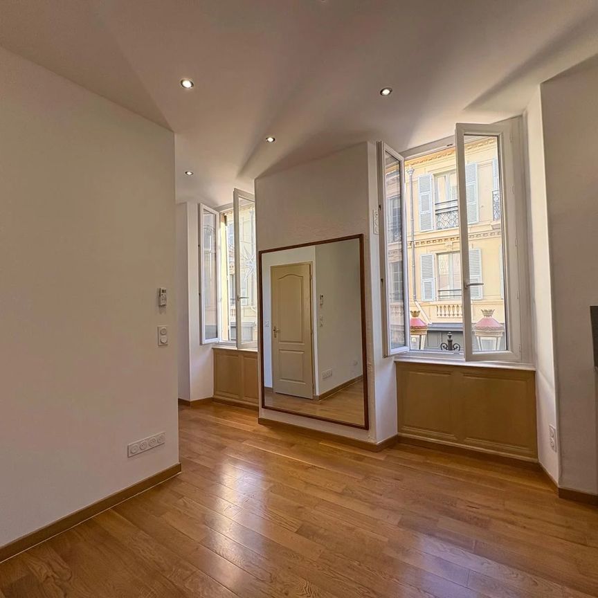 Location Appartement 2 pièces 25m² NICE 06100 - Photo 1
